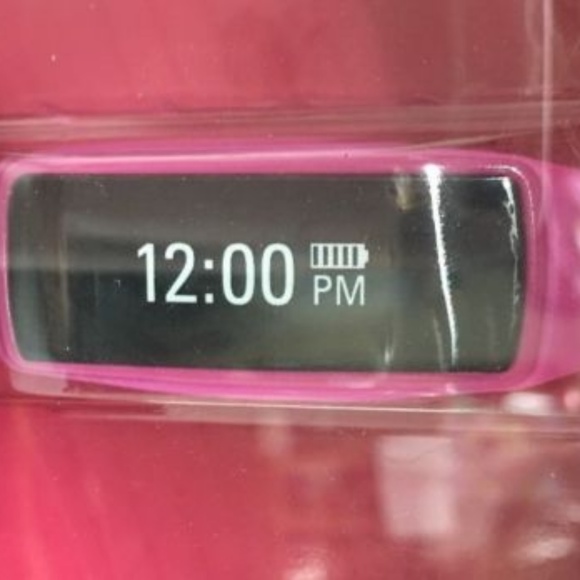 Sharper Image- Fitness Activity Tracker- NIP - Picture 3 of 3